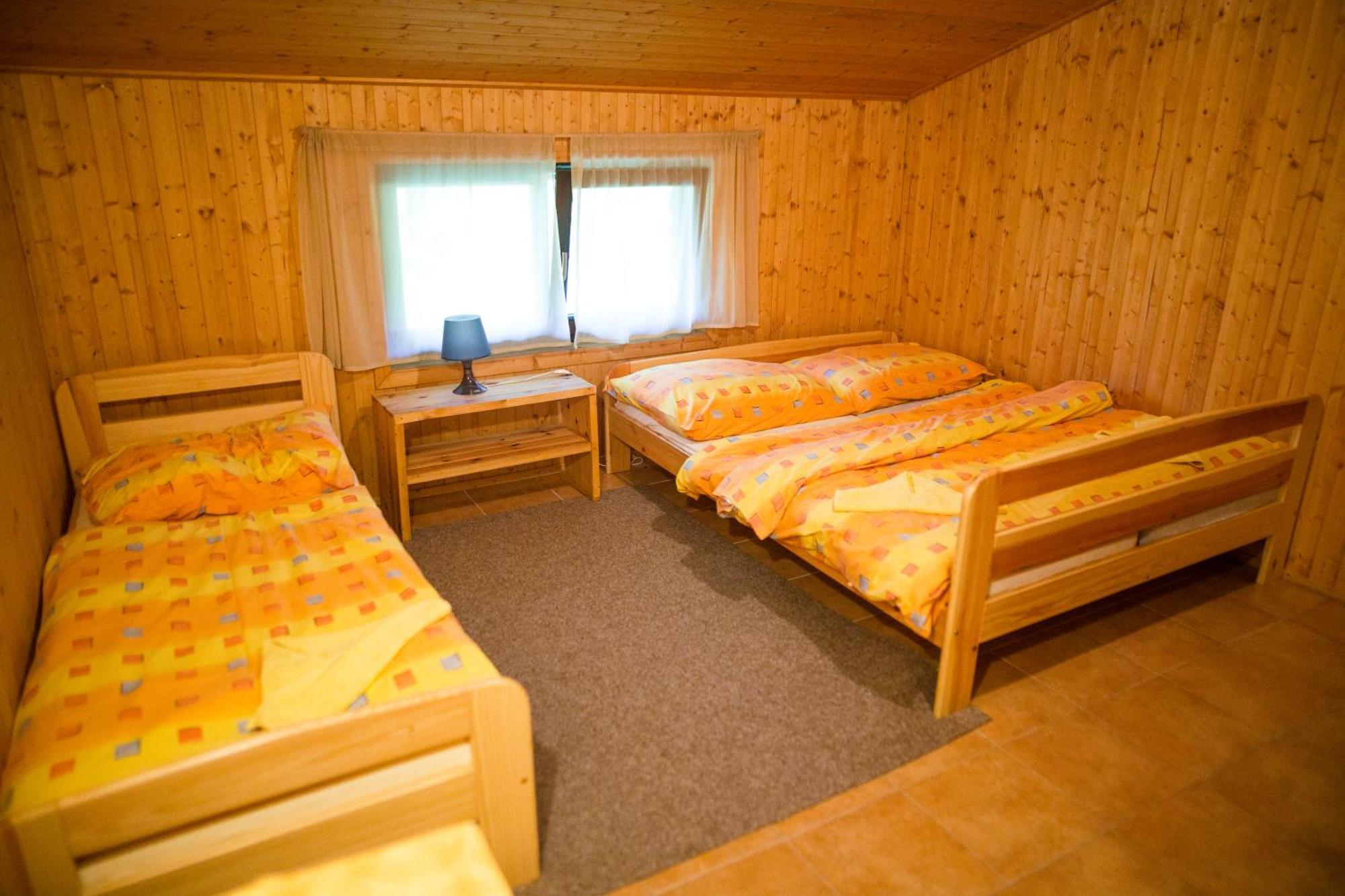 Komari Louka Nova Olesna Exterior foto