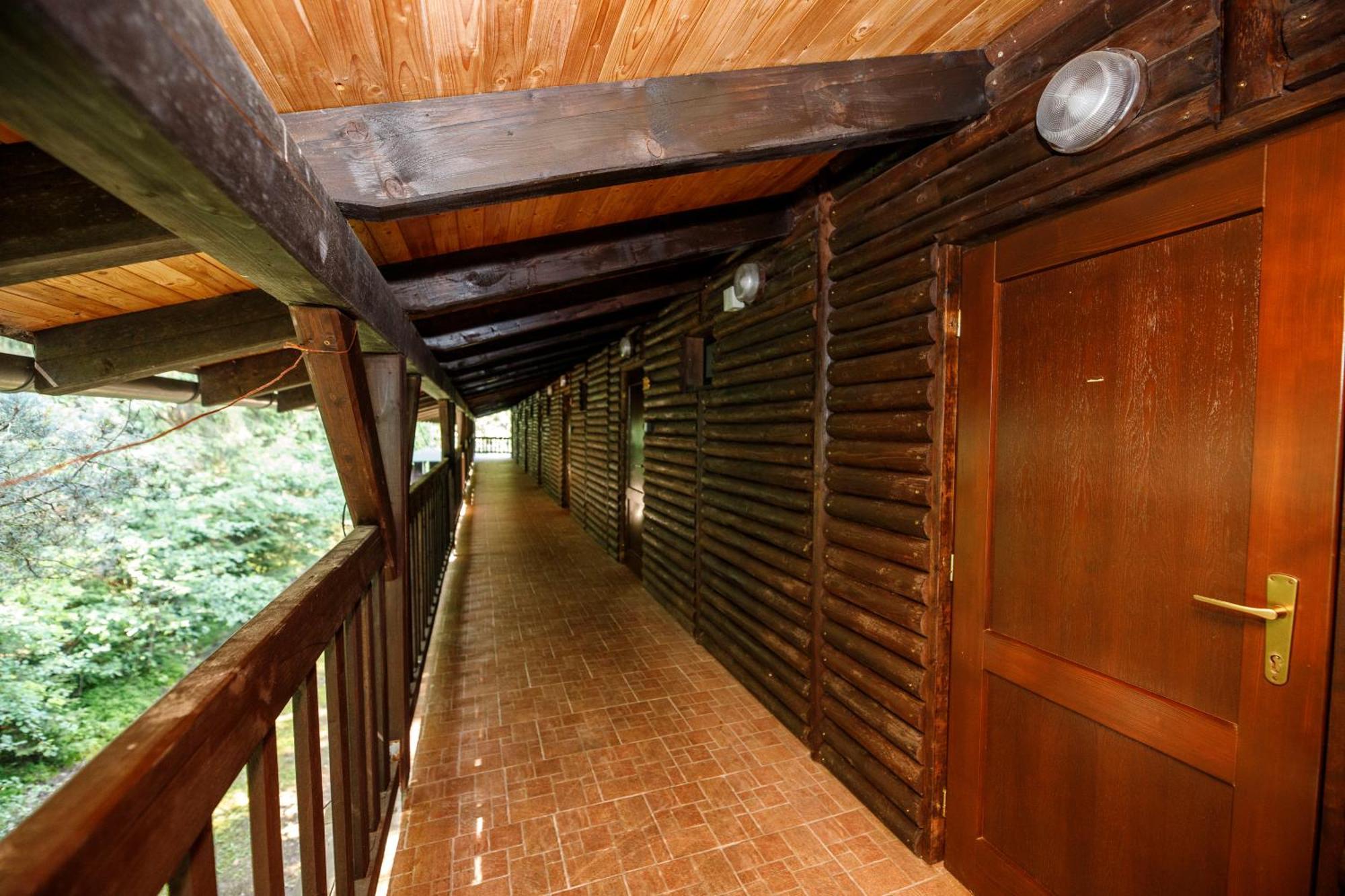 Komari Louka Nova Olesna Exterior foto